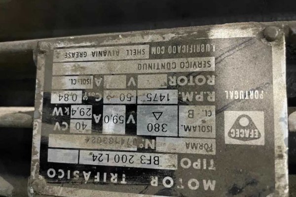 Гидравлическая гильотина ADIRA GHV-1330