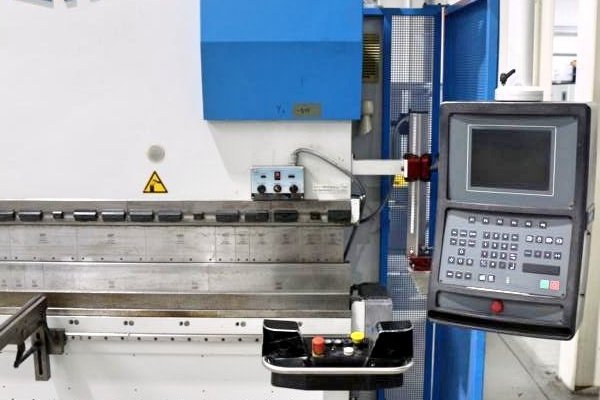 Гидравлический листогибочный пресс EHT ECOPRESS 135-30