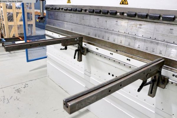 Гидравлический листогибочный пресс EHT ECOPRESS 135-30