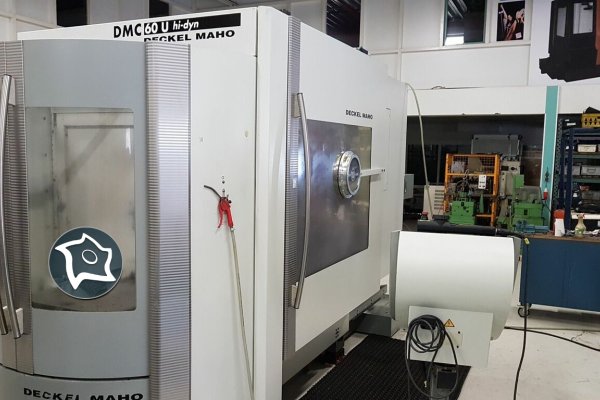 Горизонтально-фрезерный обрабатывающий центр с ЧПУ DMG DECKEL MAHO DMC 60 U HI-DYN