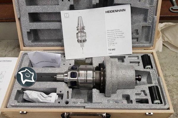 Горизонтально-фрезерный обрабатывающий центр с ЧПУ DMG DECKEL MAHO DMC 60 U HI-DYN