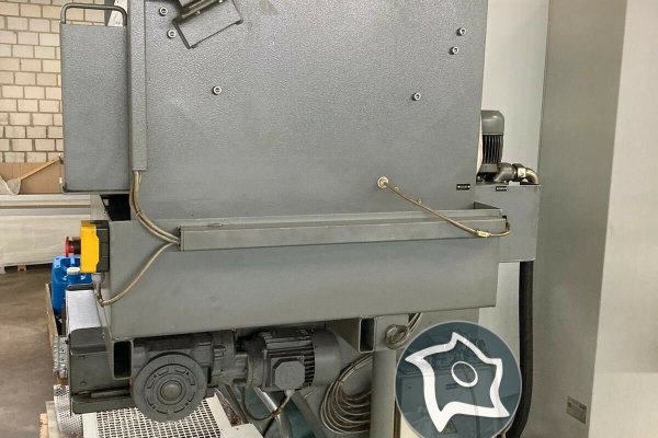 Горизонтально-фрезерный станок с ЧПУ Deckel Maho DMC 50 H 