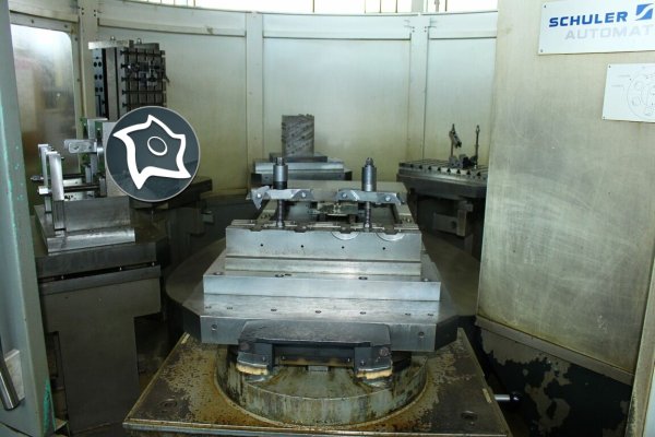 Горизонтально-фрезерный станок с ЧПУ DECKEL MAHO DMC 80 H
