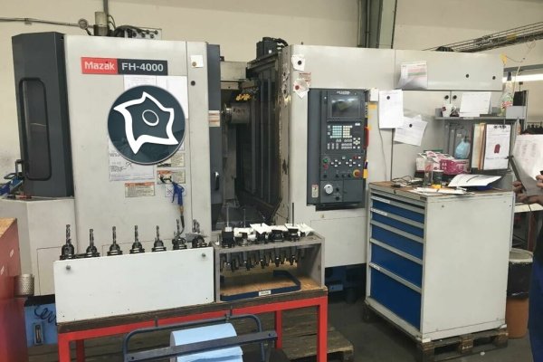 Горизонтально-фрезерный станок с ЧПУ MAZAK FH 4000