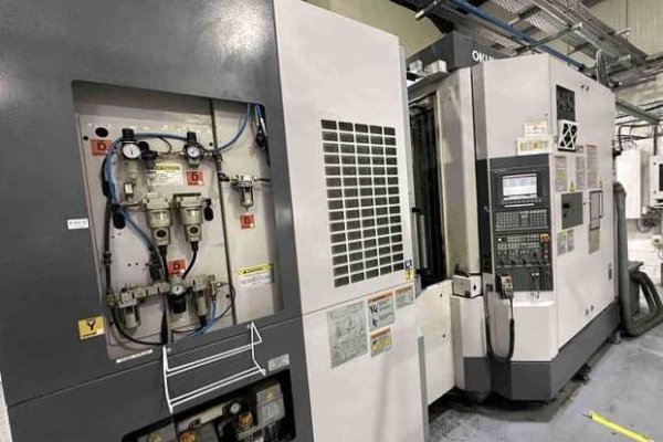 Горизонтальний обробний центр з ЧПУ OKUMA MA-400HA