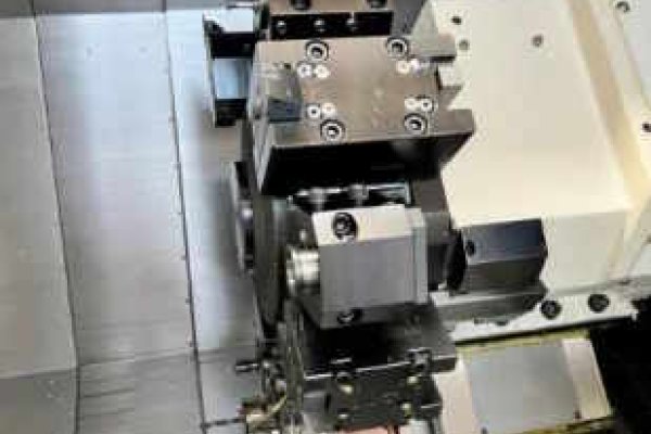 Горизонтальний токарно-фрезерний центр Hwacheon HI-TECH 230 BL YSMC