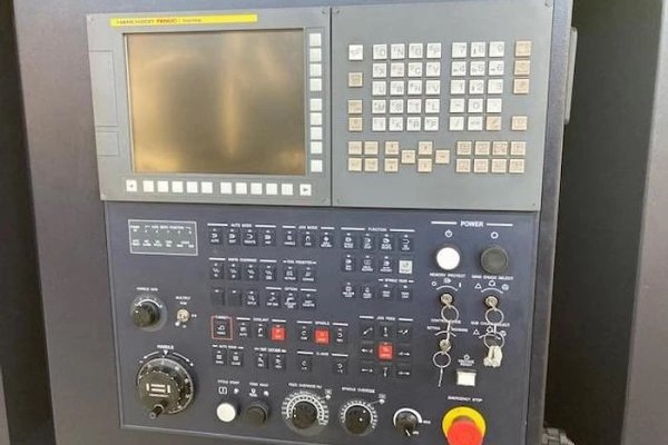 Горизонтальний токарний центр з ЧПУ Hwacheon Hi-TECH 230 BL
