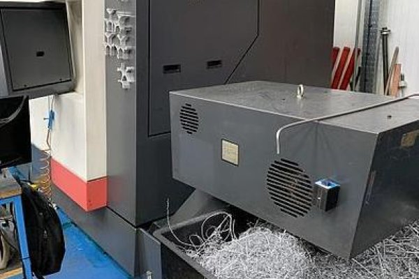 Горизонтальний токарний обробний центр з ЧПУ 2007 HWACHEON HI-TECH 300 MC
