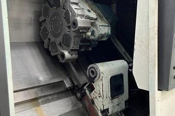Горизонтальный токарный обрабатывающий центр с ЧПУ 2007 HWACHEON HI-TECH 300 MC