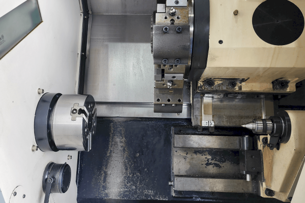 Горизонтальний токарний верстат HWACHEON - CUTEX 160 A