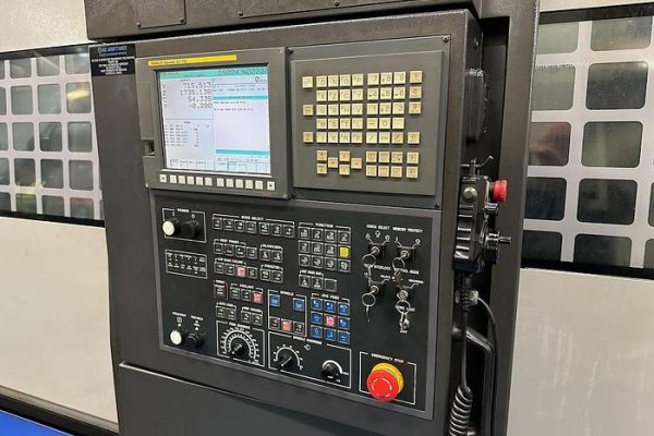 Горизонтальний токарно-фрезерний обробний центр з ЧПУ 2014 HWACHEON Hi-TECH 850L YMC