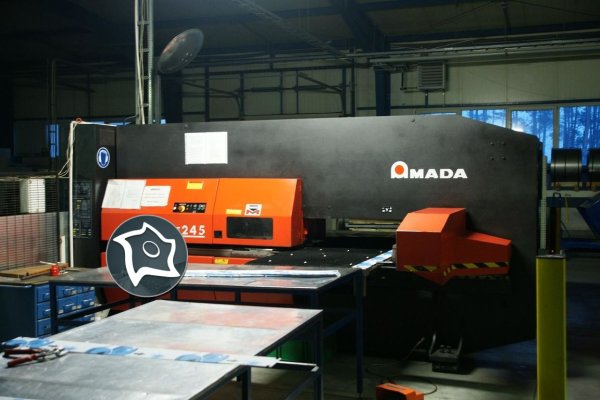 Координатно-пробивний прес з ЧПУ Amada Europe 245