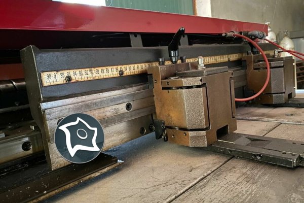 Координатно-пробивной пресс с ЧПУ Amada Pega 244