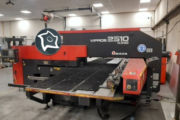Координатно-пробивной пресс с ЧПУ Amada Vipros 2510 KING