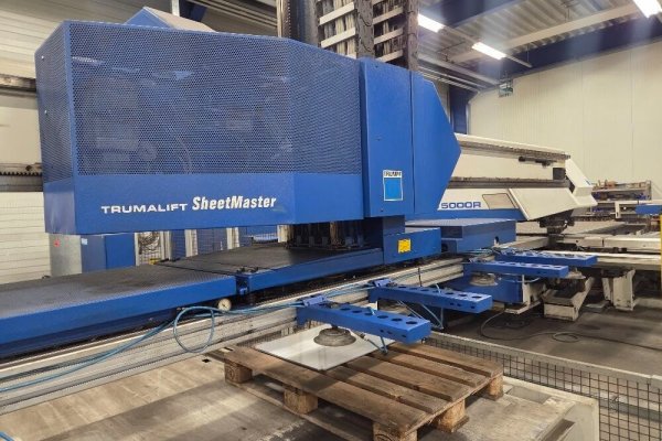 Координатно-пробивной станок с ЧПУ Trumpf Trumatic 5000 R