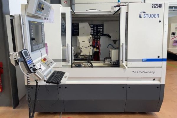 Круглошлифовальный станок с ЧПУ STUDER S 22
