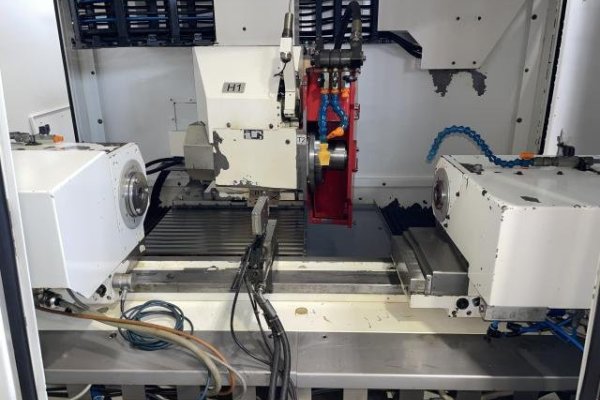 Круглошлифовальный станок с ЧПУ STUDER S 22