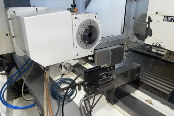 Круглошлифовальный станок с ЧПУ STUDER S 22