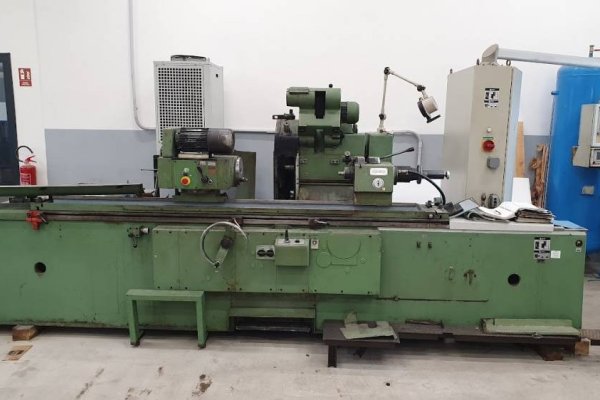 Круглошлифовальный станок TOS Hostivař  BHU 40A/1500 NC