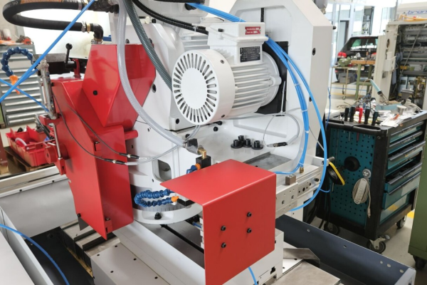 Круглошлифовальный станок Studer S40-2