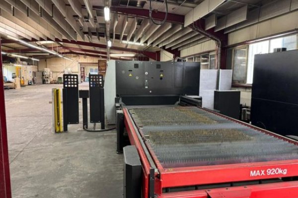 Лазерний комплекс з ЧПУ Amada FLC 3015 AJ 2kW