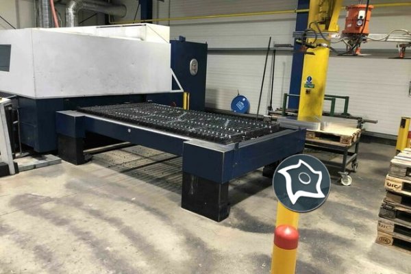 Лазерный станок с ЧПУ TRUMPF TruLaser 3030