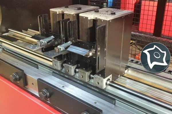 Листозгинальний гідравлічний прес з ЧПУ AMADA PROMECAM HFB 80-25