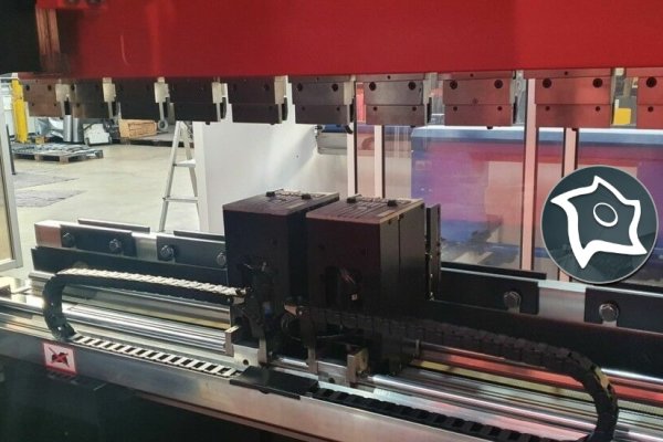 Листозгинальний гідравлічний прес з ЧПУ AMADA PROMECAM HFB 80-25