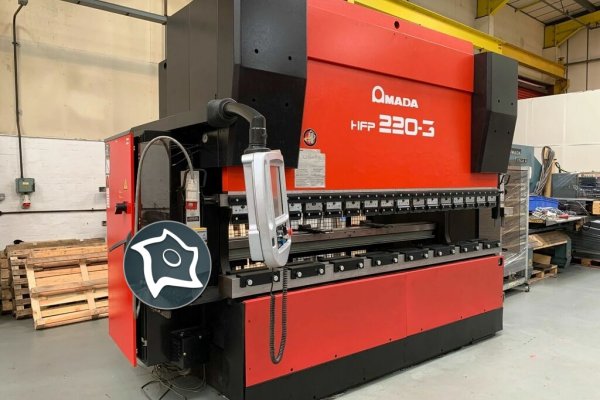 Листозгинальний гідравлічний прес з ЧПУ AMADA PROMECAM HFP 220-3