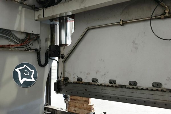 Листогибочный гидравлический пресс с ЧПУ Bystronic Hammerle P130/310