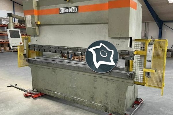 Листогибочный гидравлический пресс с ЧПУ DONEWELL 3050 x 80 to