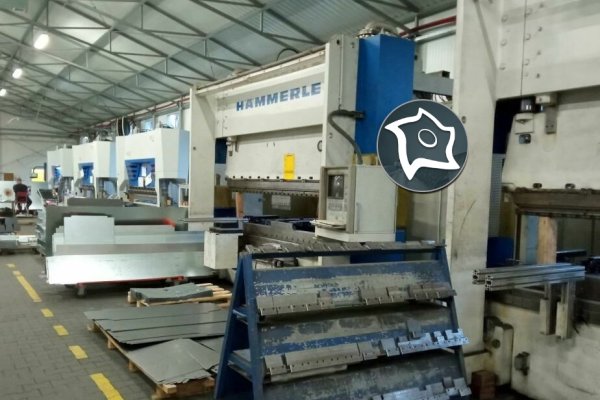 Листозгинальний гідравлічний прес з ЧПУ HAMMERLE BM 200-3100