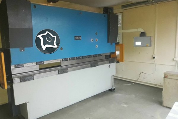 Листогибочный гидравлический пресс с ЧПУ Omag PHB8026
