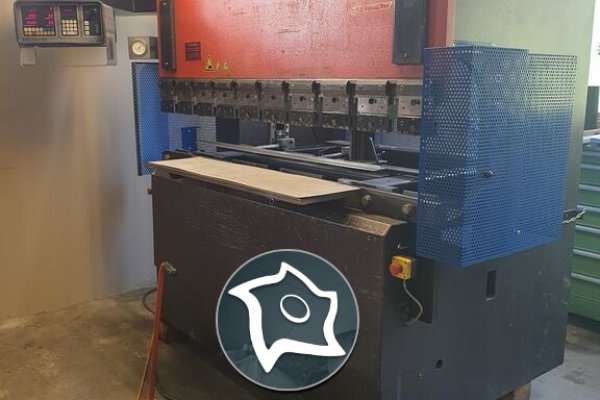 Листозгинальний прес з ЧПУ Amada ITS 50-20