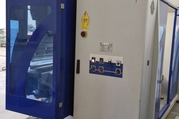 Листозгинальний прес з керуванням Delem DA-65W Farina italtec ISB 120/30