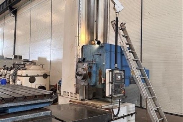 Настольно-расточной станок UNION BFT 130/8