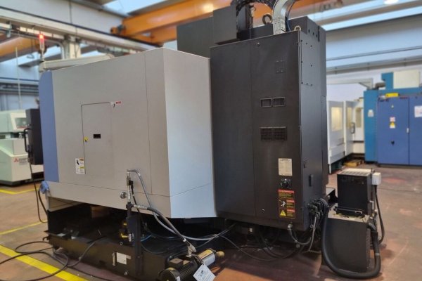 Обрабатывающий центр Doosan MYNX 7500
