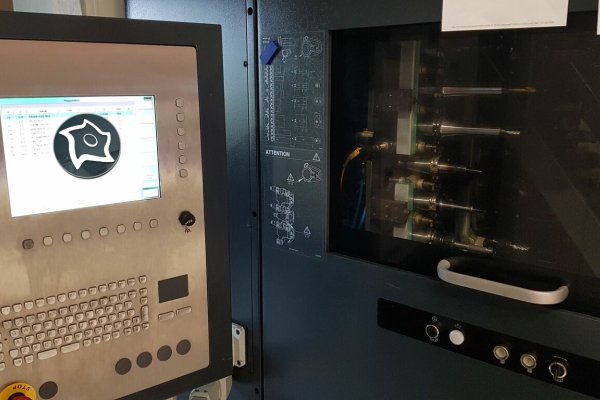 Обрабатывающий центр горизонтальный с ЧПУ DMG MORI DMC 65 H