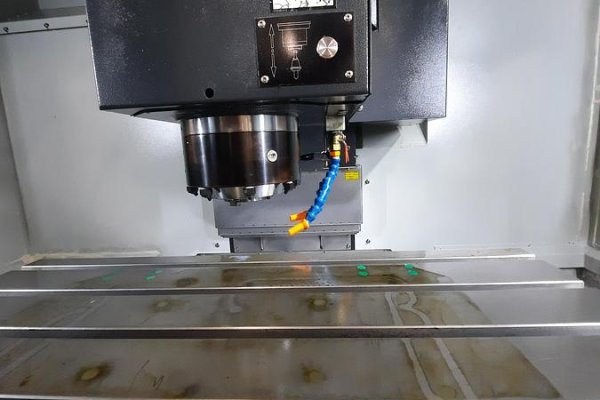 Обрабатывающий центр LEADWELL V-32AF