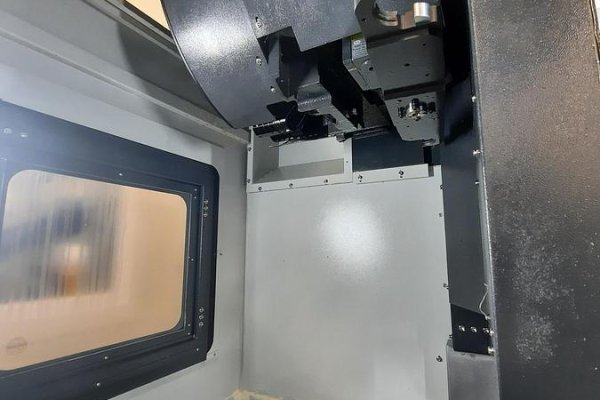 Обробний центр LEADWELL V-32AF