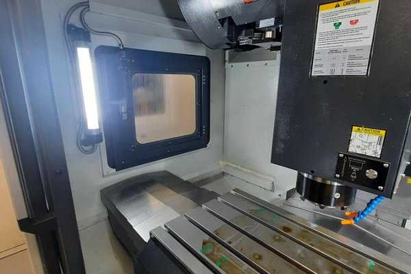 Обробний центр LEADWELL V-32AF
