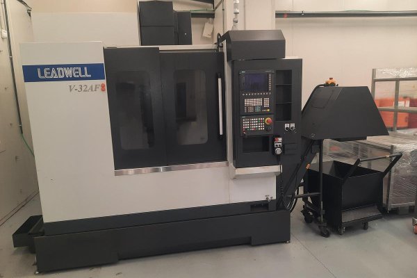 Обробний центр LEADWELL V-32AF