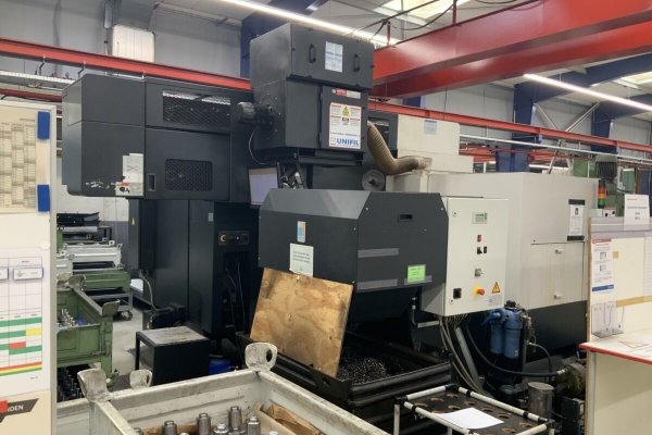 Обрабатывающий центр Mazak MTV-655/80N