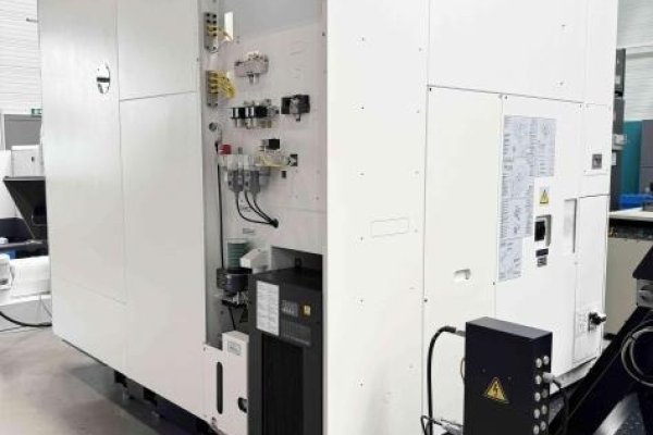 Обробний центр MAZAK Variaxis C-600