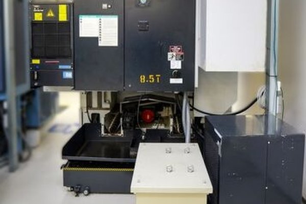 Обрабатывающий центр OKK VP 400