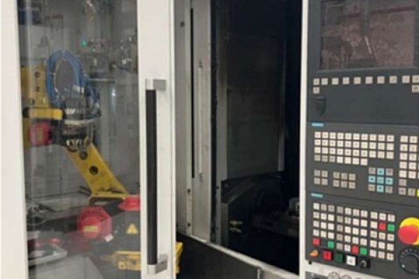 Обробний центр вертикальної дії (APC) CHIRON DZ 08 P+