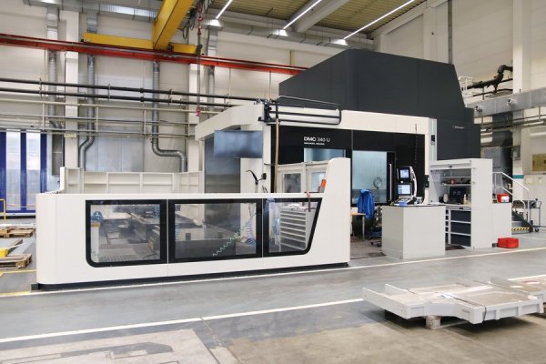 П'ятиосьовий універсальний обробний центр DMG MORI - DMC 340 U