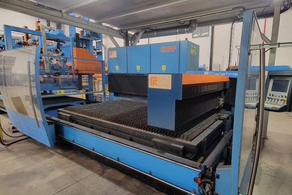 Верстат для 2D-лазерного різання PRIMA POWER Platino CP4000