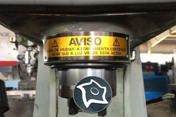 Верстат універсальний фрезерний з ЧПУ BRIDGEPORT INTERACT 1 MK2