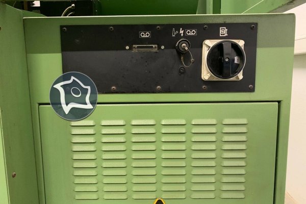 Станок универсальный фрезерный с ЧПУ MIKRON WF 41 C